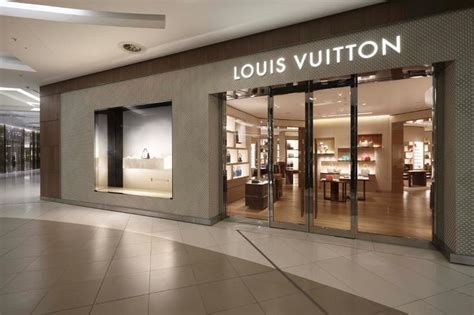 Louis Vuitton Johannesburg Store in Johannesburg, 